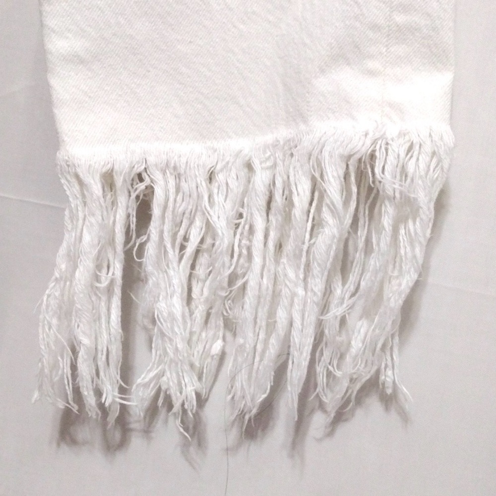 Pilcro and the Letterpress White Fringe Hem Jeans - Picture 7 of 10